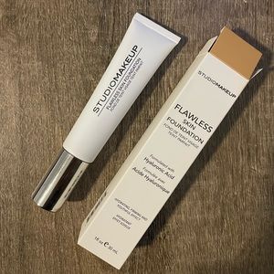 Studio Makeup Flawless Skin Foundation in Honey Soft